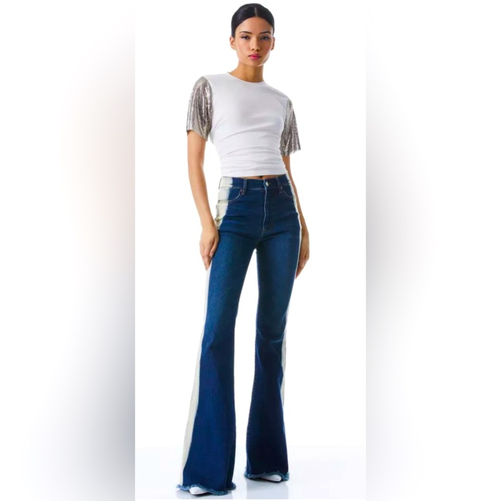 Alice + Olivia Women's Blue Flared Jeans (Size 26)